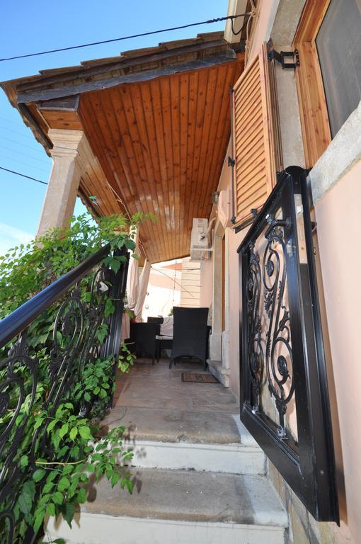 Villa Makrades Paleokasztríca Kültér fotó